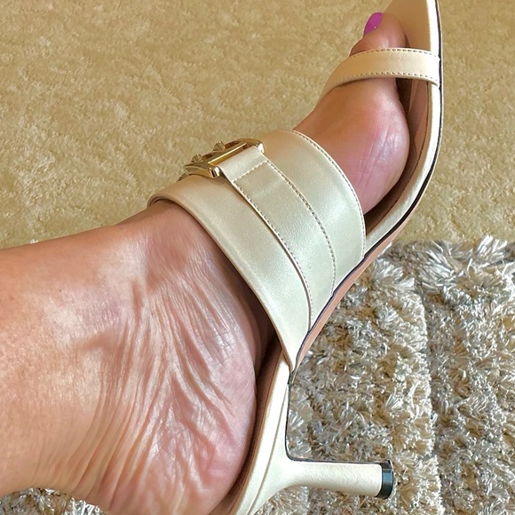 Bally Cream Slip On Heels - Picture 5 of 8